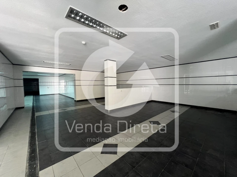 Moradia T6 para Venda em Queluz e Belas Foto 12