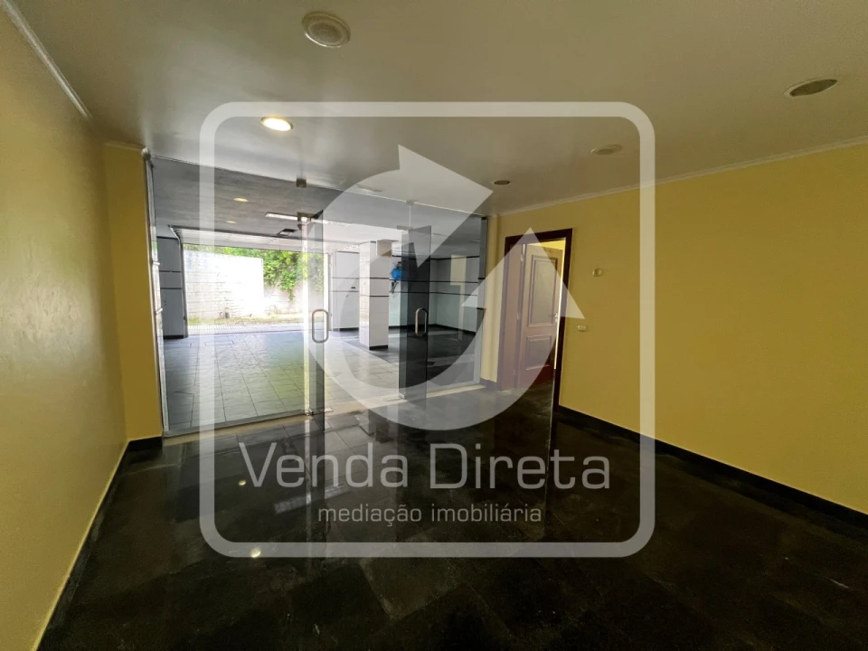 Moradia T6 para Venda em Queluz e Belas Foto 14