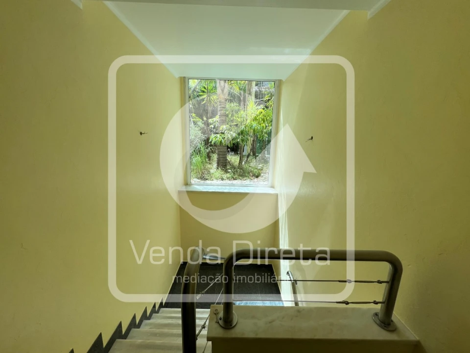 Moradia T6 para Venda em Queluz e Belas Foto 17