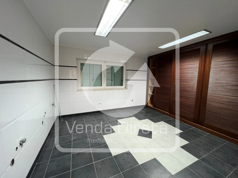 Moradia T6 para Venda em Queluz e Belas Foto 20