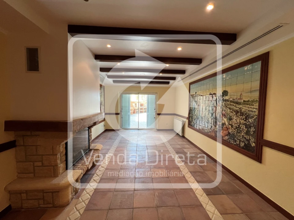Moradia T6 para Venda em Queluz e Belas Foto 26
