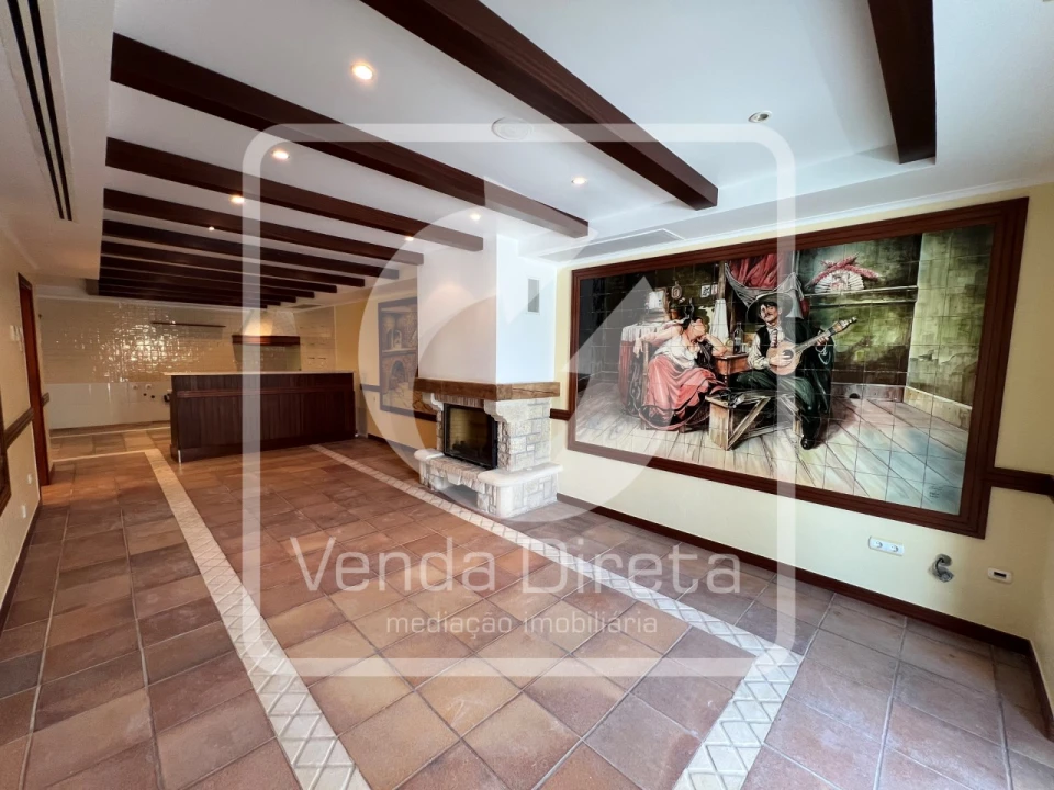 Moradia T6 para Venda em Queluz e Belas Foto 27