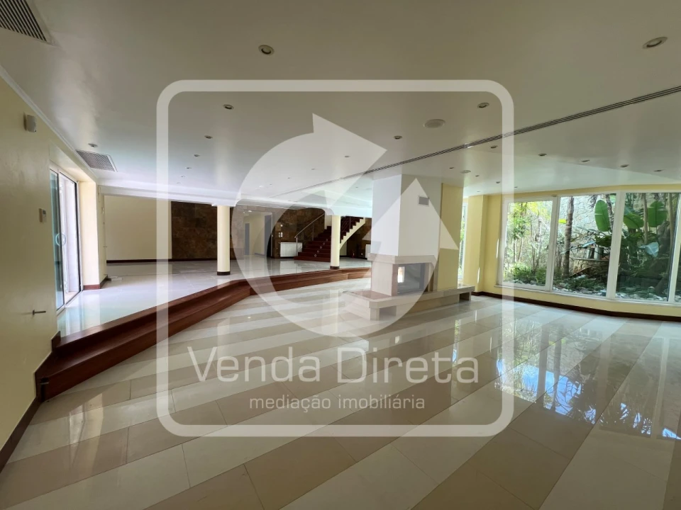 Moradia T6 para Venda em Queluz e Belas Foto 29