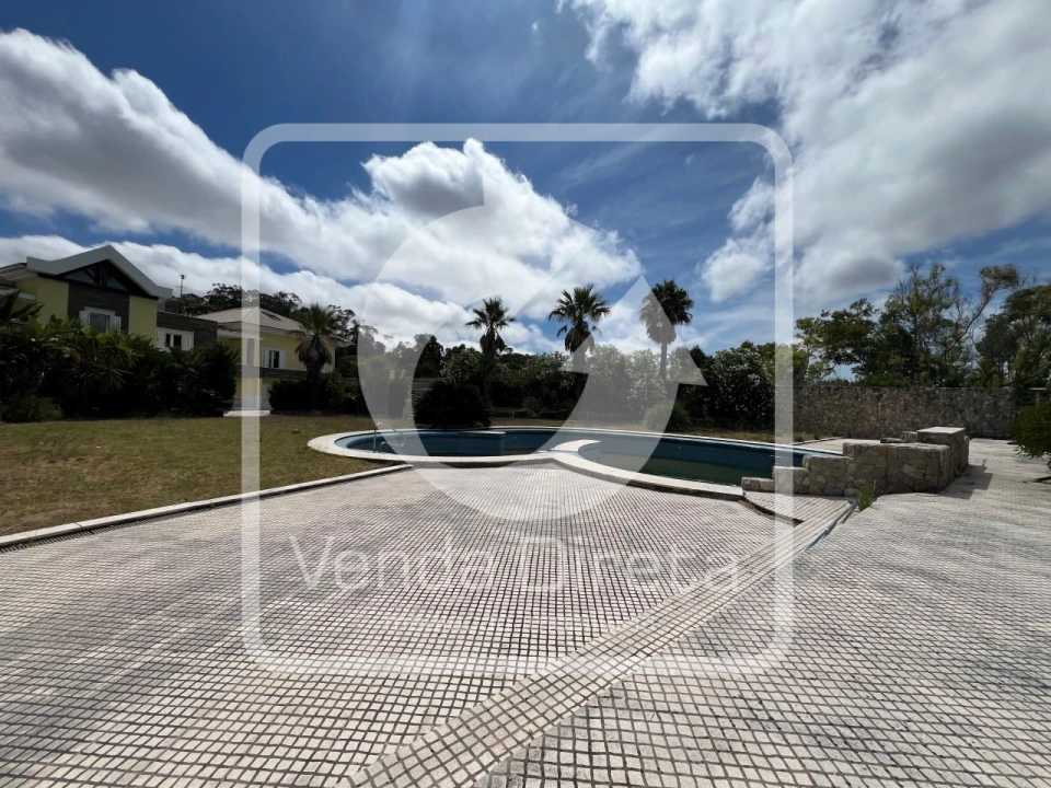 Moradia T6 para Venda em Queluz e Belas Foto 38