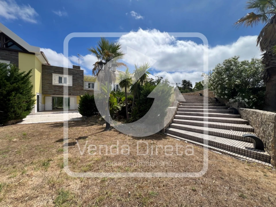 Moradia T6 para Venda em Queluz e Belas Foto 40