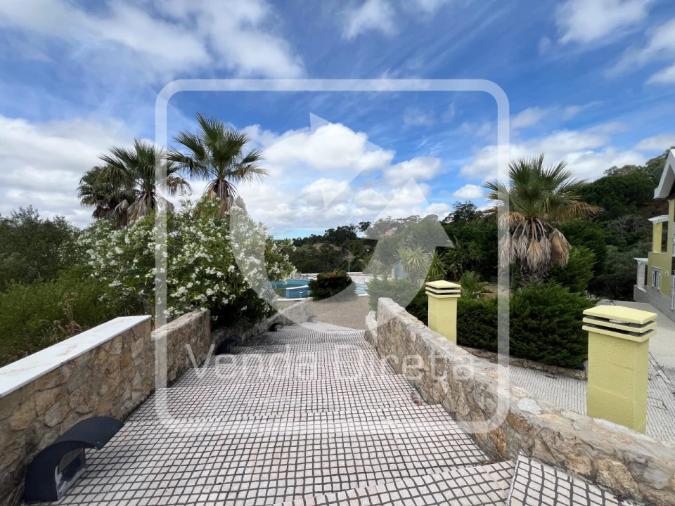 Moradia T6 para Venda em Queluz e Belas Foto 41