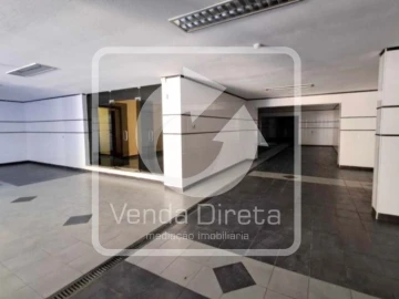 Moradia T6 para Venda em Queluz e Belas