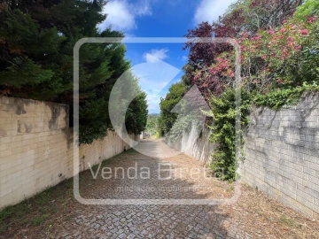 Moradia T6 para Venda em Queluz e Belas