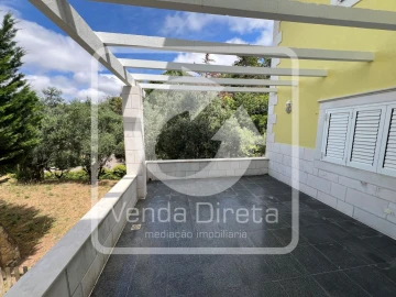 Moradia T6 para Venda em Queluz e Belas
