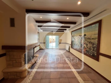 Moradia T6 para Venda em Queluz e Belas
