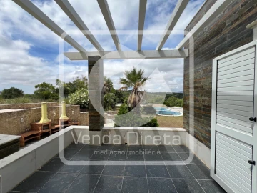 Moradia T6 para Venda em Queluz e Belas