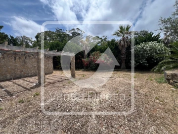 Moradia T6 para Venda em Queluz e Belas