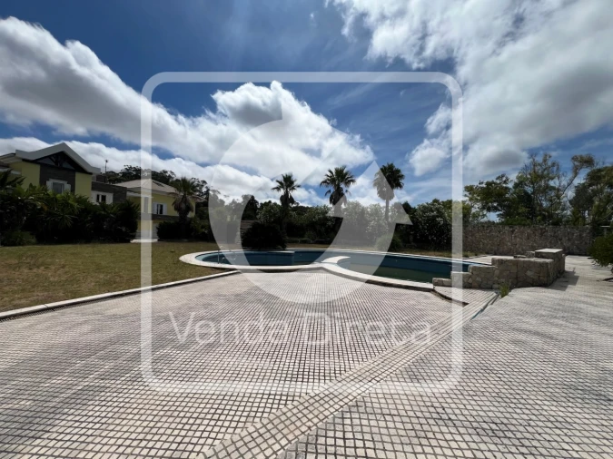 Moradia T6 para Venda em Queluz e Belas Foto 38