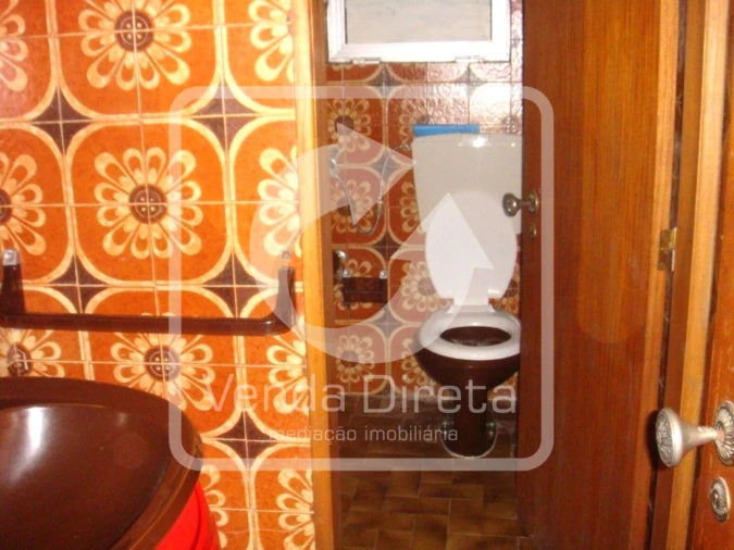 Armazém para Venda em Praia da Vitoria (Santa Cruz) Foto 13