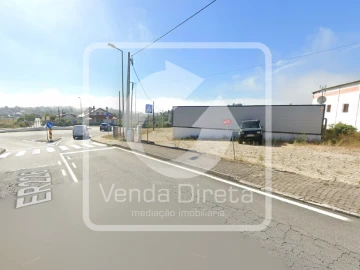 Armazém para Venda em Vila Franca das Naves e Feital