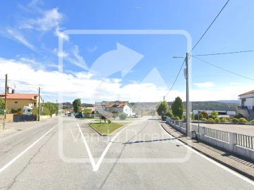 Armazém para Venda em Vila Franca das Naves e Feital