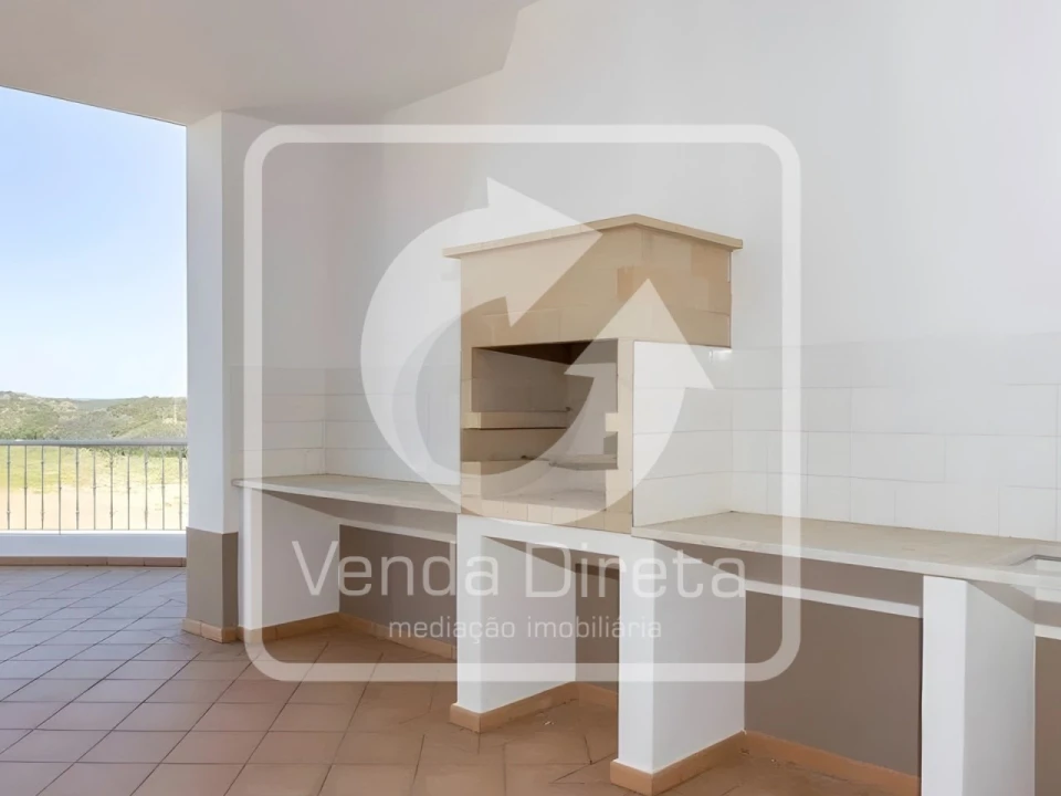 Moradia T4 para Venda em Budens Foto 23