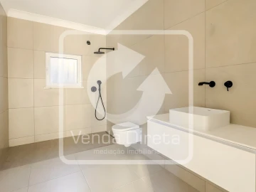 Moradia T4 para Venda em Budens