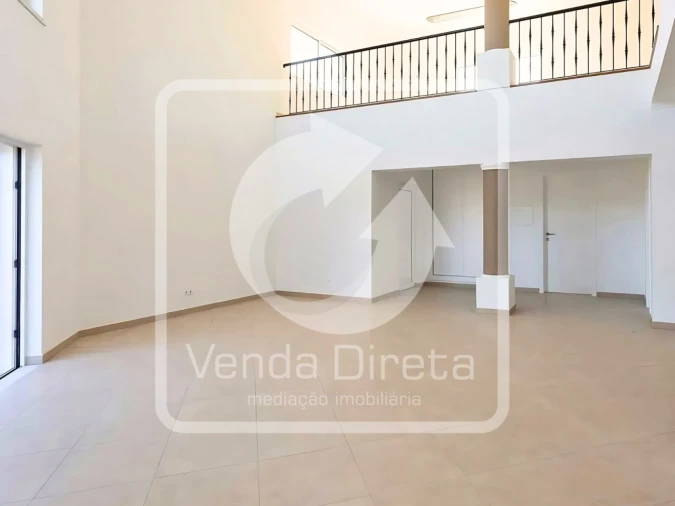 Moradia T4 para Venda em Budens Foto 8