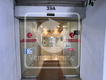 Loja para Venda em Santo António