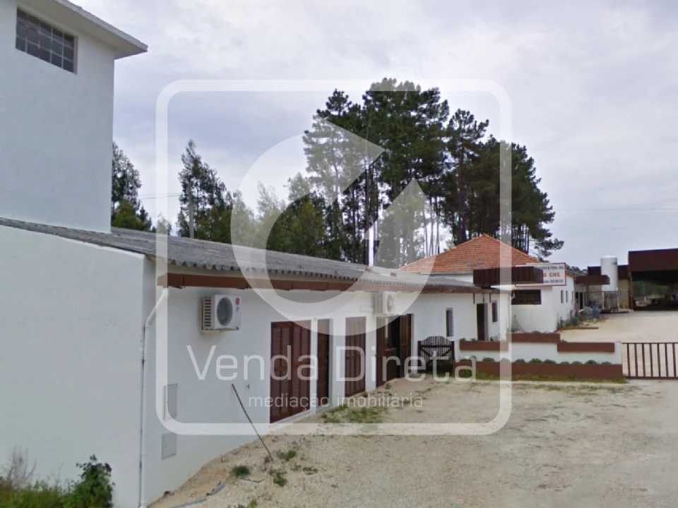 Armazém para Venda em Vilarinho do Bairro Foto 1