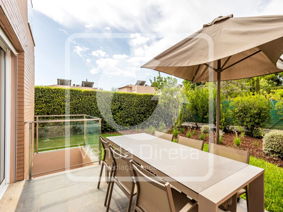 Moradia T3 para Venda em Lagoa e Carvoeiro Foto 1