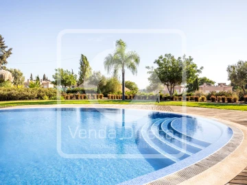 Moradia T3 para Venda em Lagoa e Carvoeiro