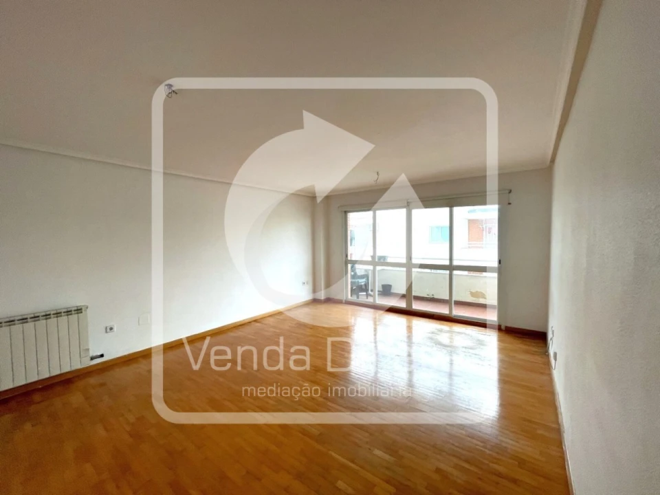 Apartamento T3 para Venda em Alhos Vedros Foto 1