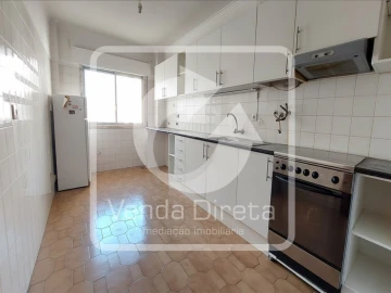 Apartamento T2 para Venda em Queluz e Belas