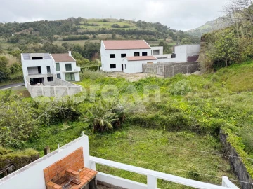 Moradia T3 para Venda em Ribeira Chã