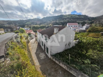 Moradia T3 para Venda em Ribeira Chã