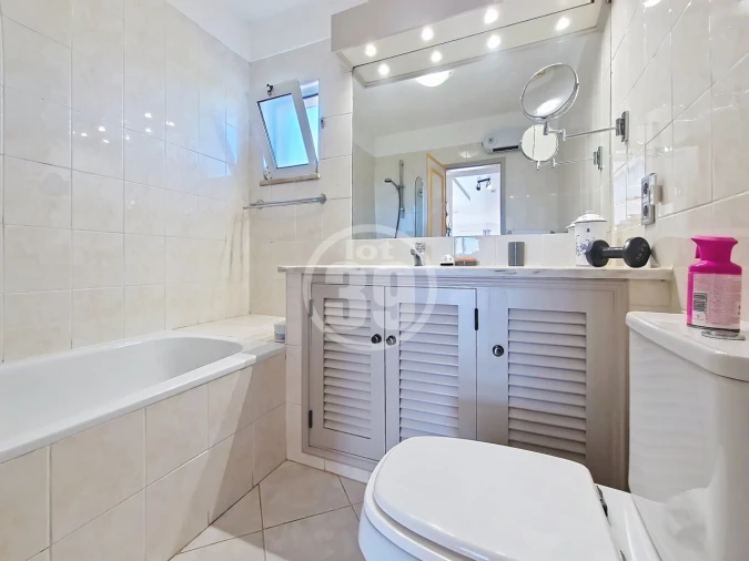Apartamento T2 para Venda em Albufeira e Olhos de Água Foto 8