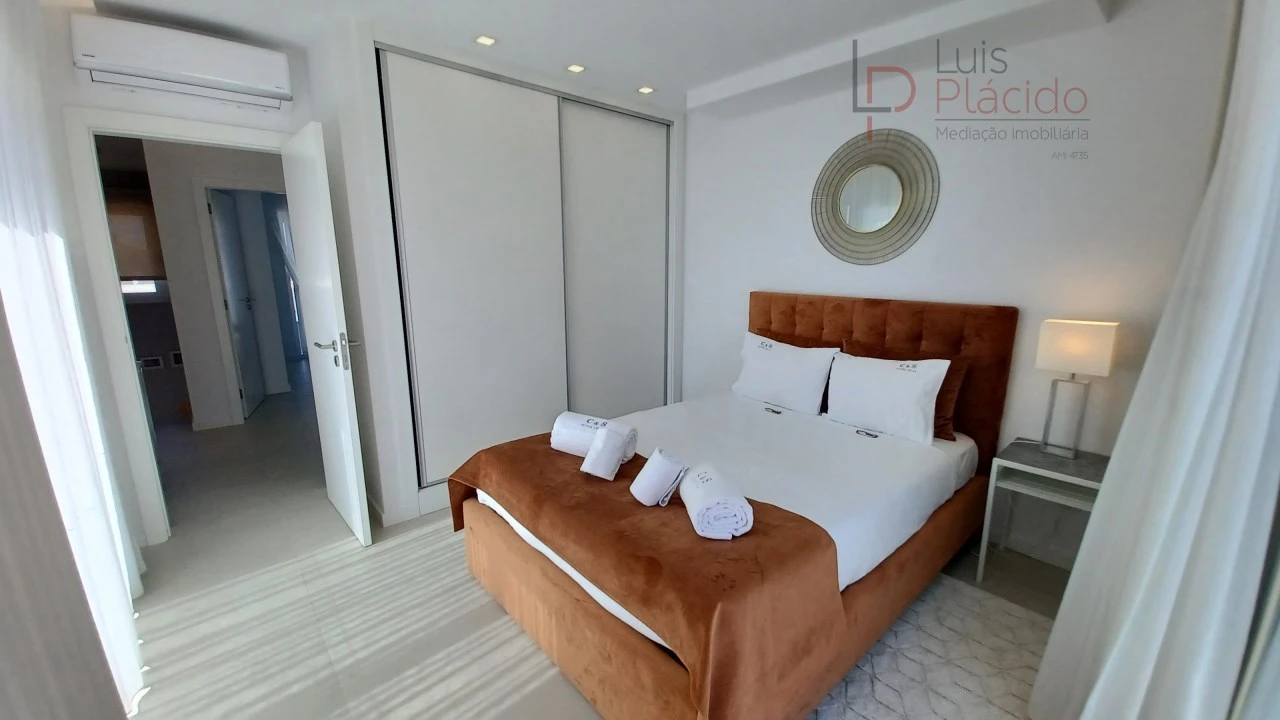 Moradia T4 para Venda em Porto Covo Foto 26