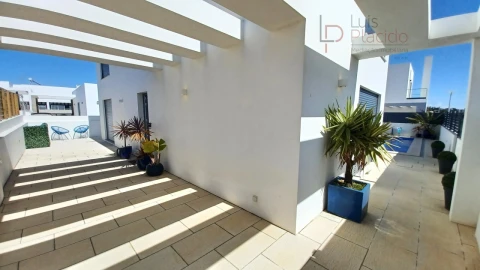 Moradia T4 para Venda em Porto Covo