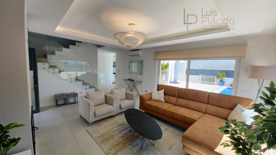 Moradia T4 para Venda em Porto Covo Foto 4