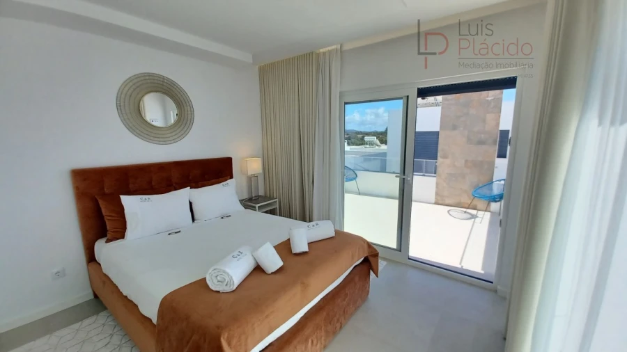 Moradia T4 para Venda em Porto Covo Foto 27