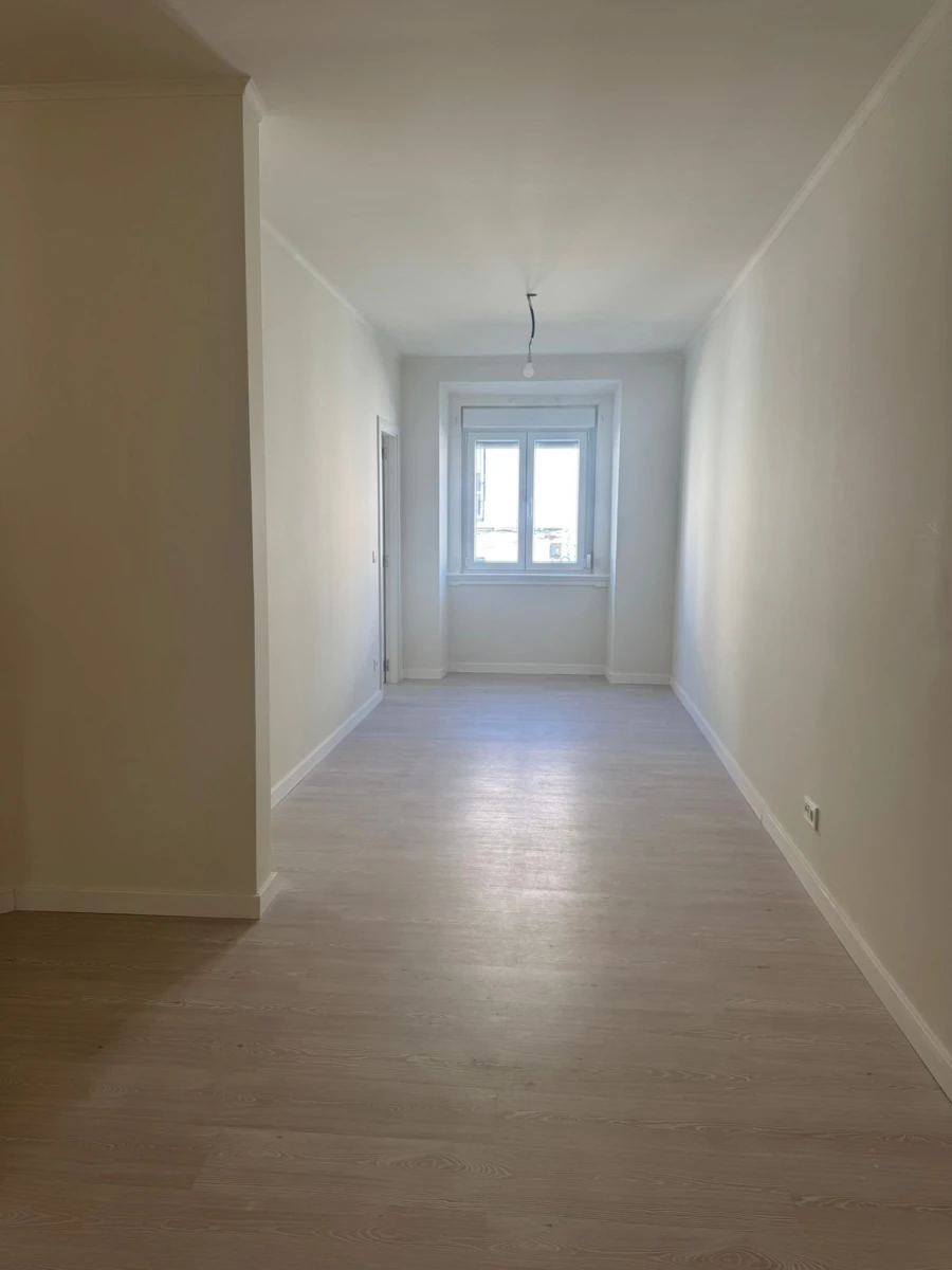 Apartamento T2 para Venda em Penha de França Foto 2