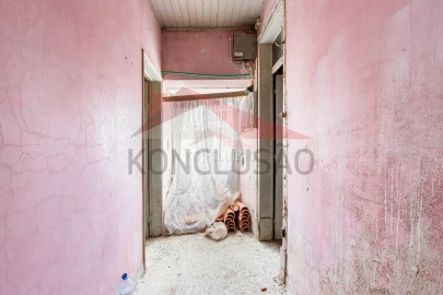 Moradia T2 para Venda em Alenquer (Santo Estêvão e Triana)