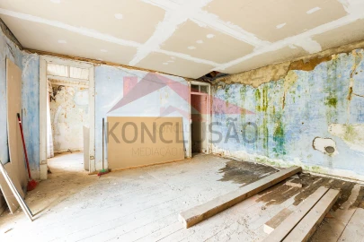 Moradia T2 para Venda em Alenquer (Santo Estêvão e Triana)