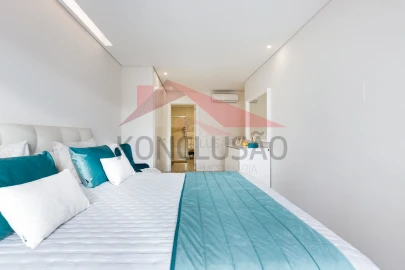 Apartamento T3 para Venda em Póvoa de Santa Iria e Forte da Casa