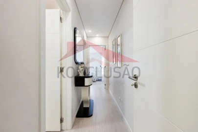 Apartamento T3 para Venda em Póvoa de Santa Iria e Forte da Casa