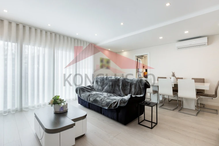 Apartamento T3 para Venda em Póvoa de Santa Iria e Forte da Casa Foto 6