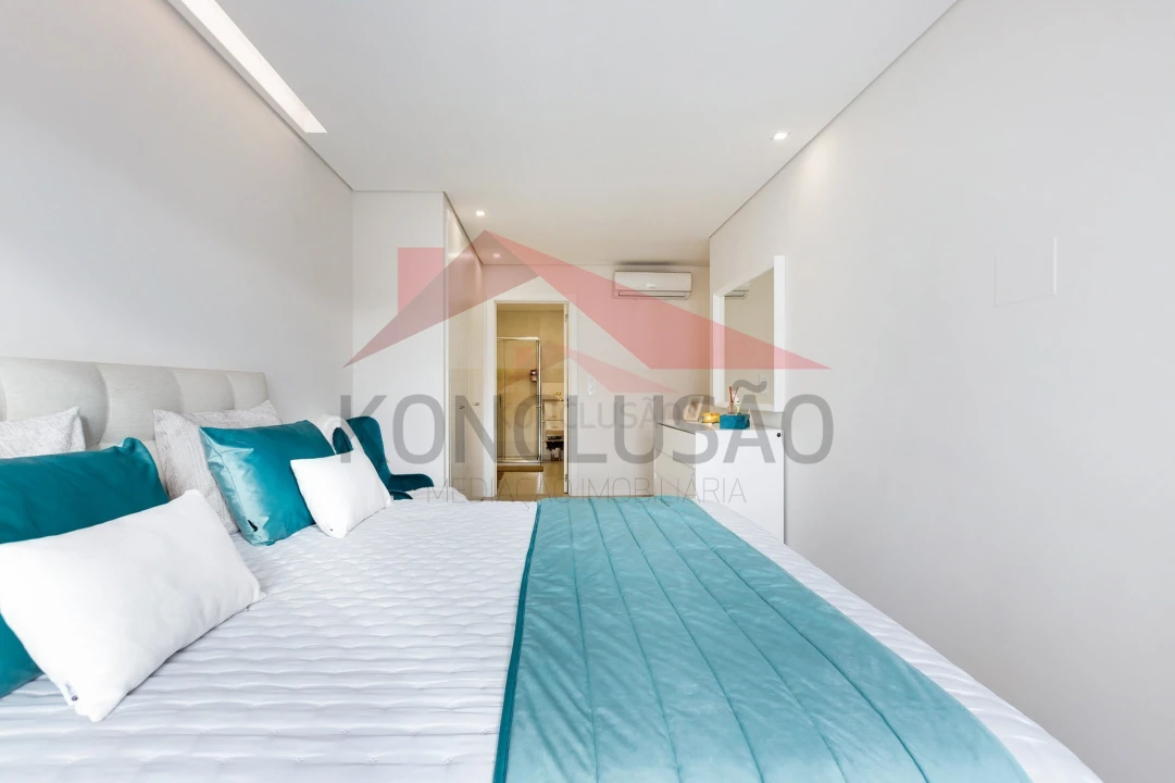 Apartamento T3 para Venda em Póvoa de Santa Iria e Forte da Casa Foto 18