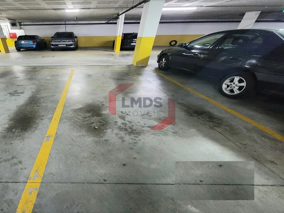 Apartamento T1 para Venda em Oliveira do Douro Foto 19