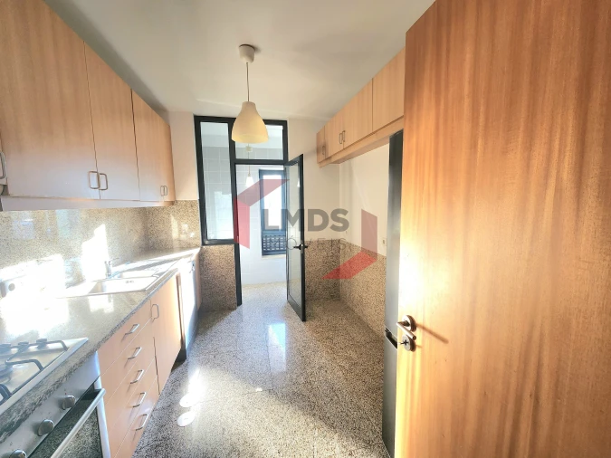 Apartamento T1 para Venda em Oliveira do Douro Foto 10