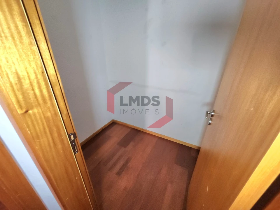 Apartamento T2 para Venda em Oliveira do Douro Foto 16