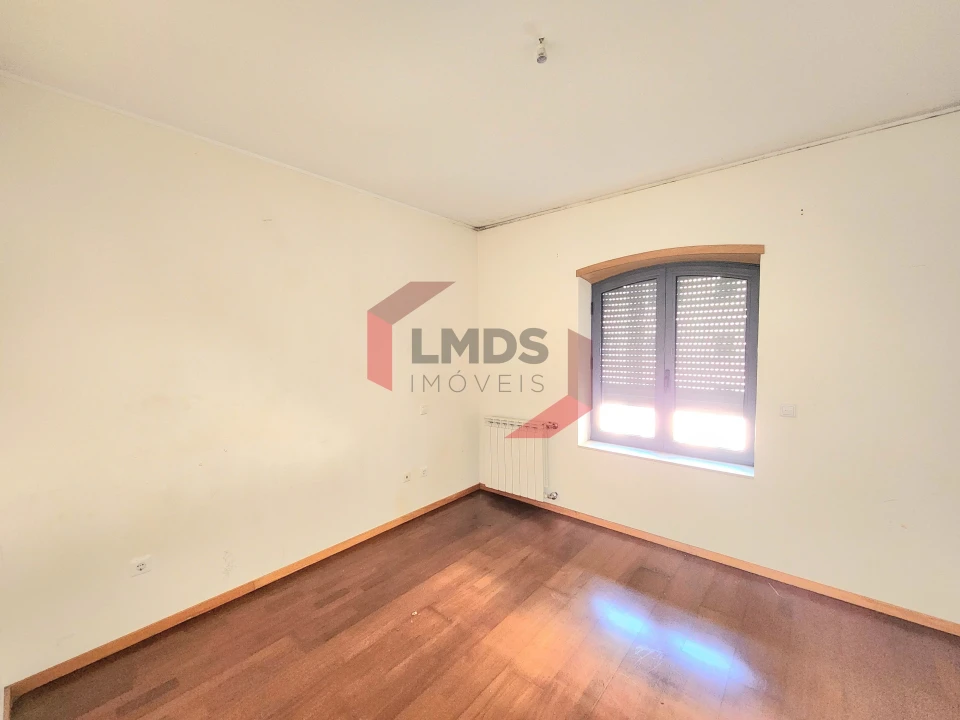 Apartamento T2 para Venda em Oliveira do Douro Foto 19