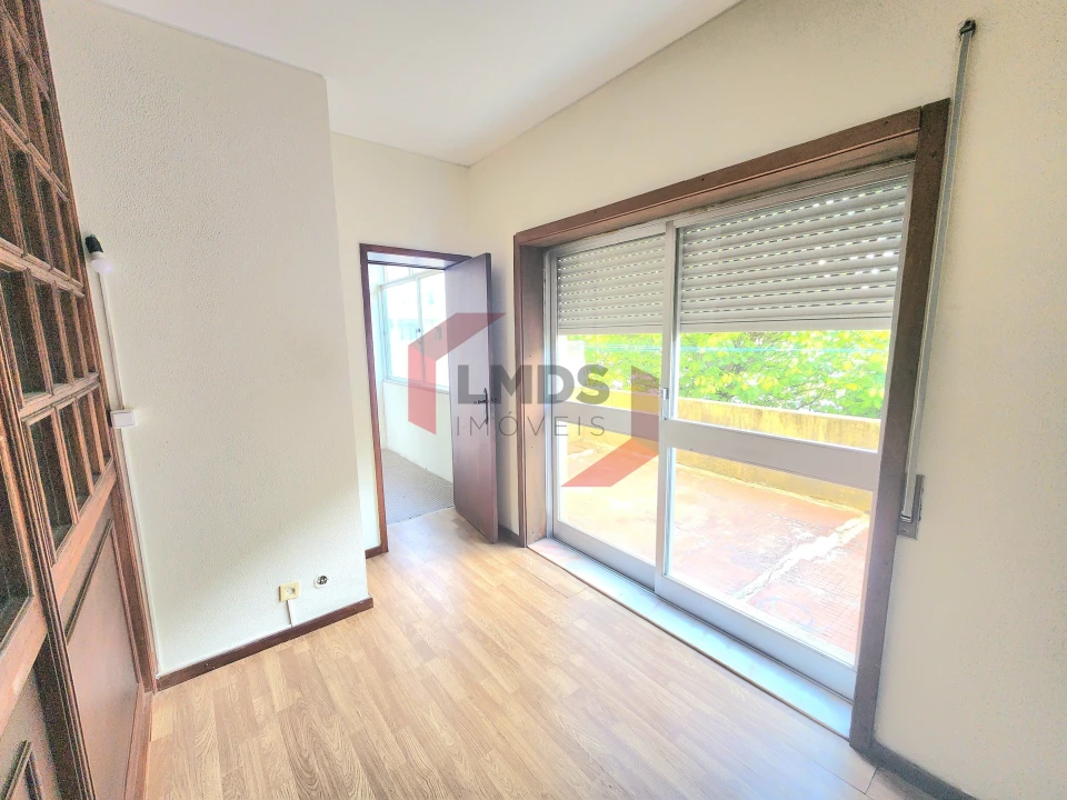 Apartamento T1 para Venda em Santa Marinha e São Pedro da Afurada Foto 6
