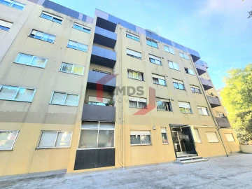 Apartamento T1 para Venda em Santa Marinha e São Pedro da Afurada