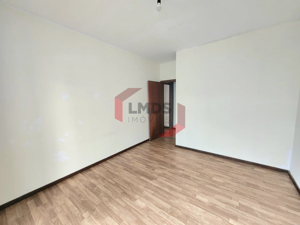 Apartamento T1 para Venda em Santa Marinha e São Pedro da Afurada Foto 18